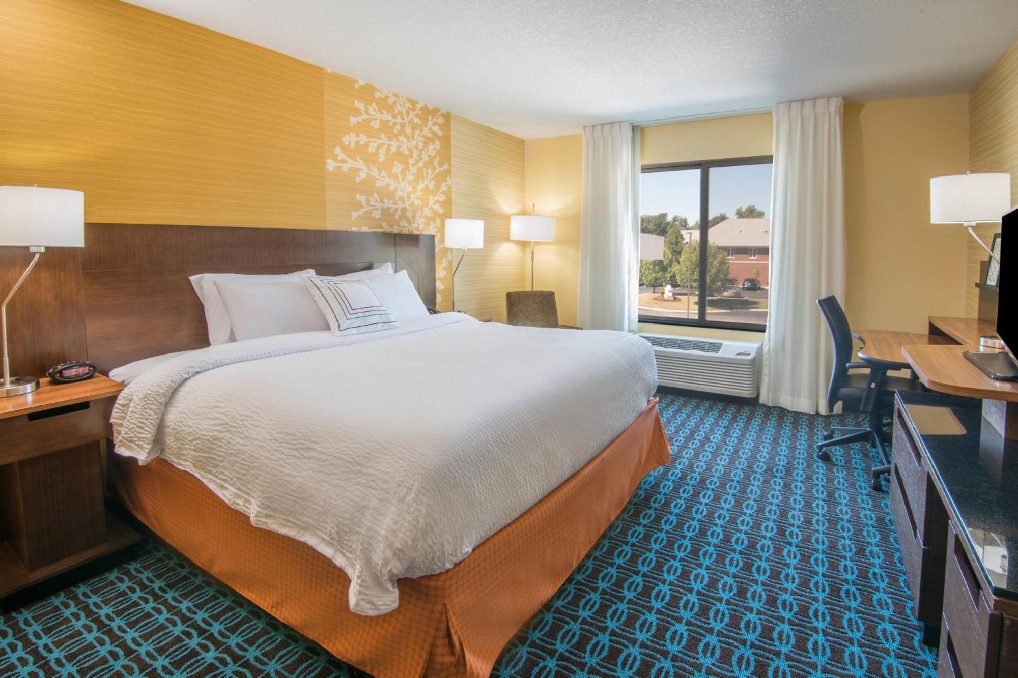 Fairfield & By Marriott Wayne Southwest Ellison